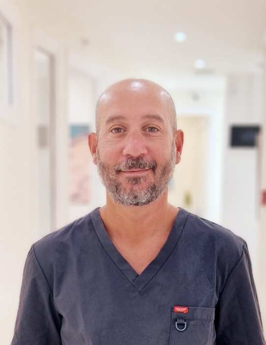Dr YOANN SCHOUVER