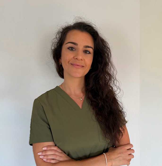 Dr Fatima Lozano, Chirurgien dentiste à Mont-De-Marsan