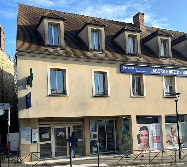 Dr Apoline Mendy, Infirmier à Houdan