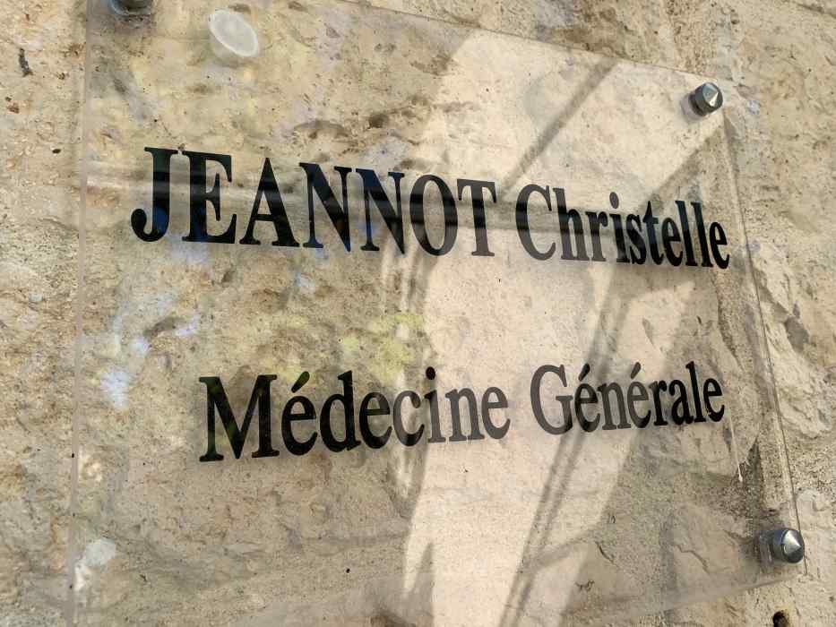 Dr Christelle Jeannot