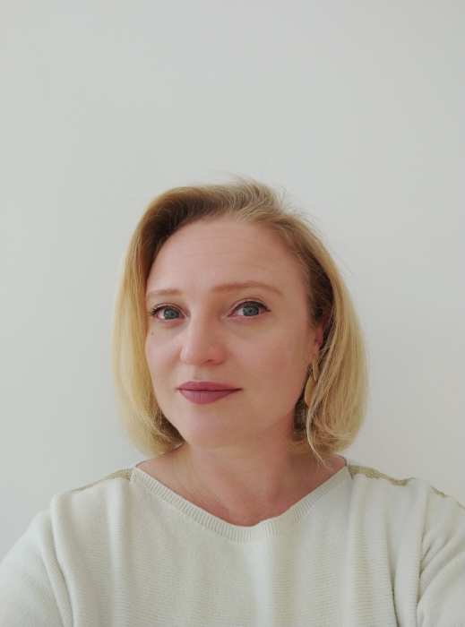 Stephanie Falck