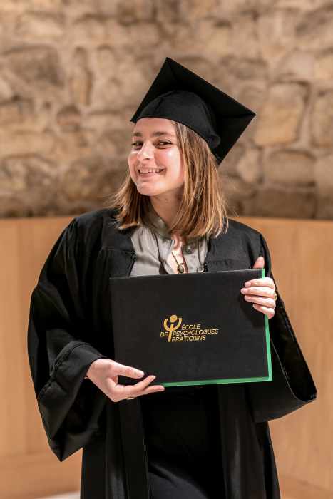 chloé Deby