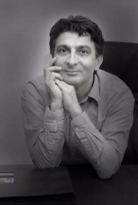Dr  Daniel Korchia