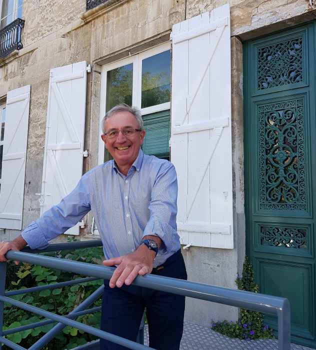 Dr François JEANNEAU