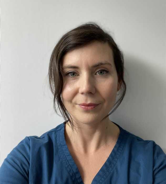 Dr Caroline Orhant