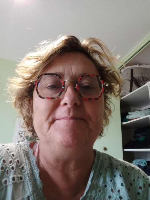 Dr Caroline Duverger