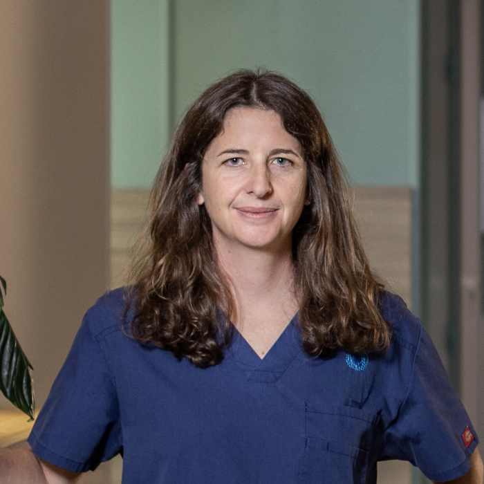 Dr LAETITIA CAILLE