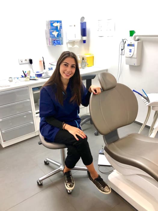Dr MARGOT AMSELLEM