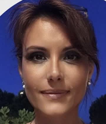 Dr Laura Arsene