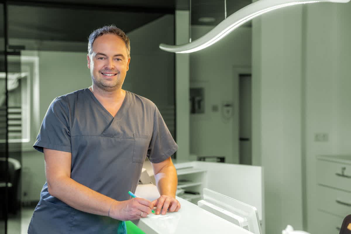 Zahnarztpraxis Marco Günther, Zahnarztpraxis in Frankfurt am Main