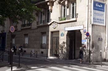 Anesthésistes du Trocadéro, Clinique privée à